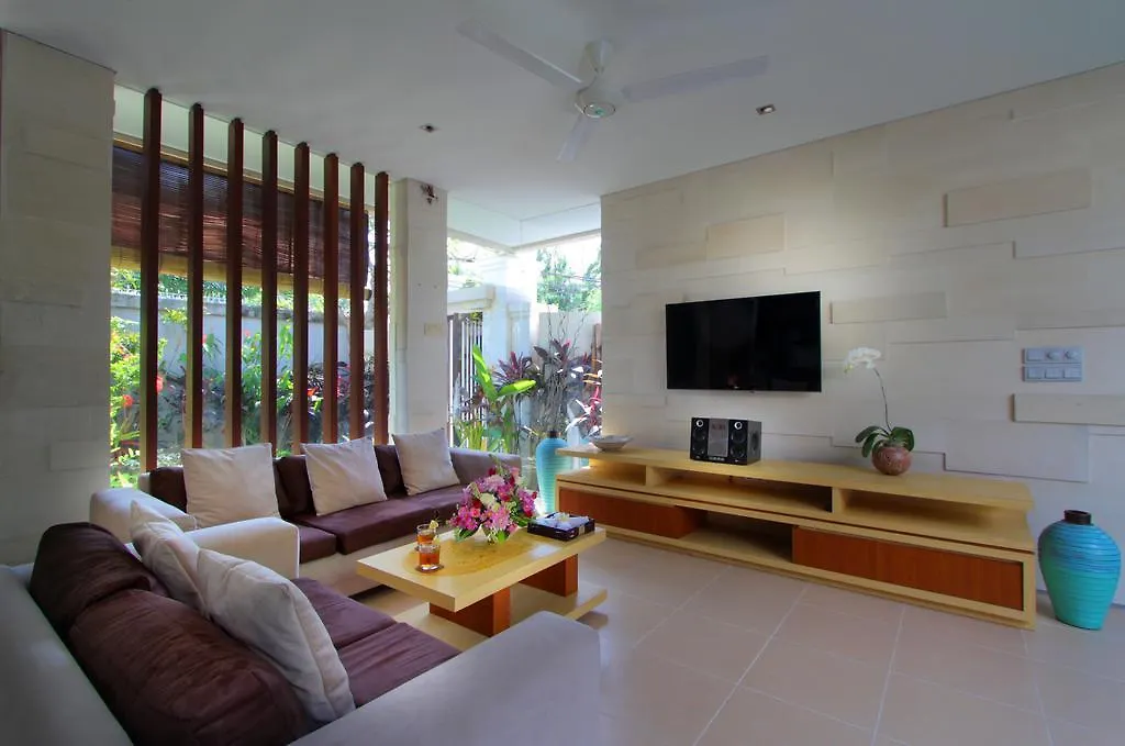 סמיניאק The Murdha Villa